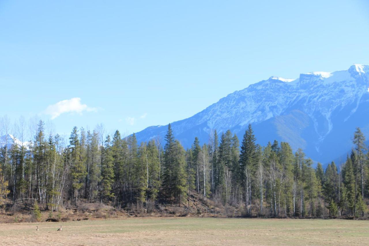 Rocky Mountain Cabins And Home Голден Экстерьер фото